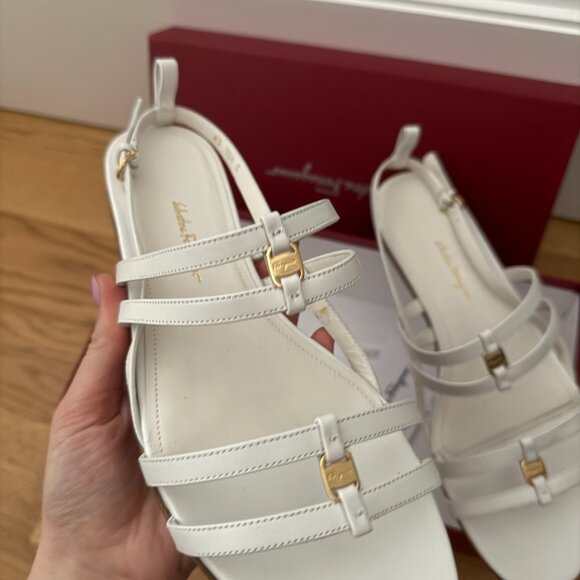 NWT Salvatore Ferragamo Cage Flat Sandals White Leather Strappy Open Toe Sz 10.5 - Picture 4 of 8